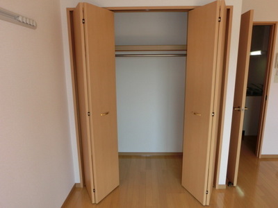 Receipt. Storage space Spacious.