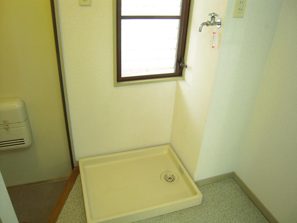 Other. Washing machine in the room