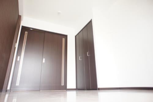 Living and room. The room is an easy-to-use floor plan