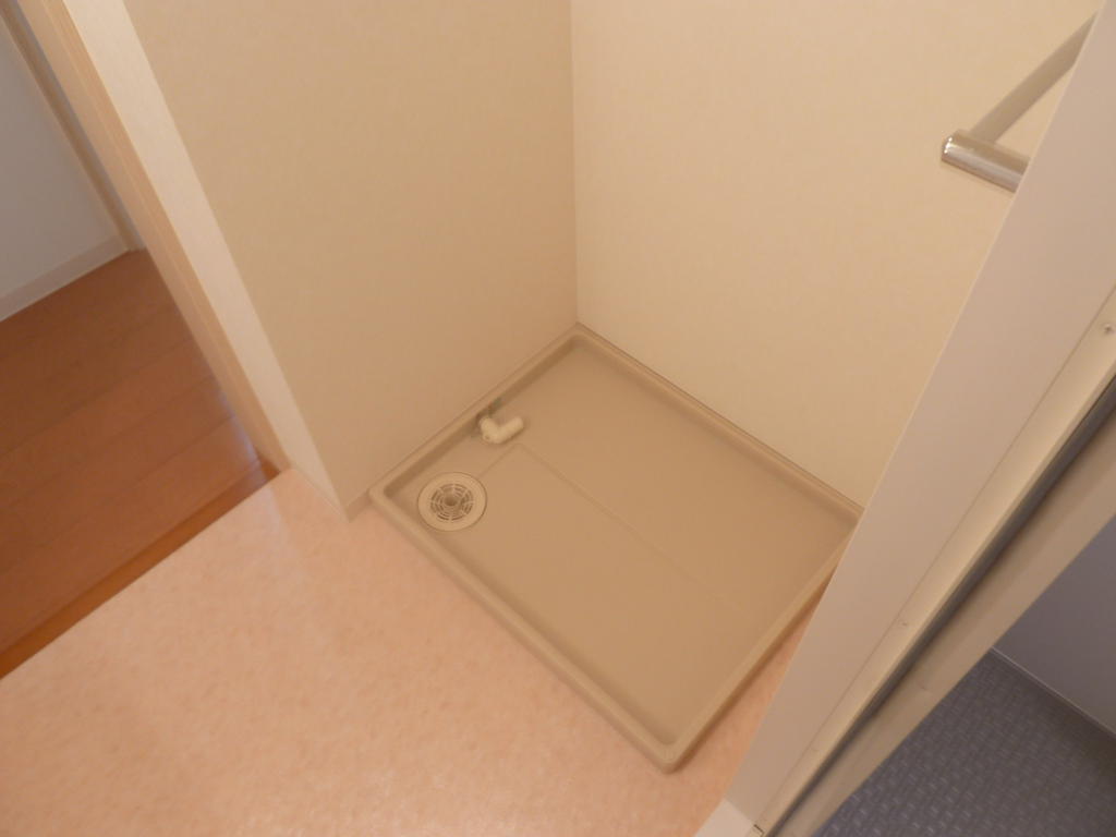 Other Equipment. Indoor Laundry Storage