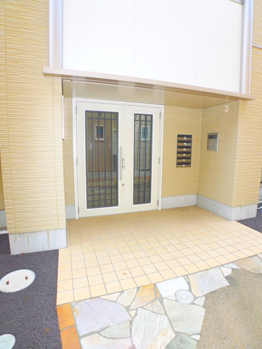 Entrance. ☆ The room looking for Able Shimousa Zhongshan shop ☆ 047-302-8118 ☆