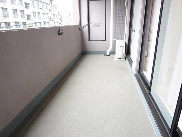 Balcony. Relaxed some 15.85 sq m balcony.