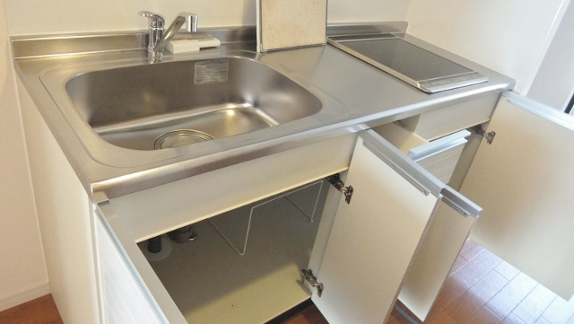 Kitchen. There are cooking space