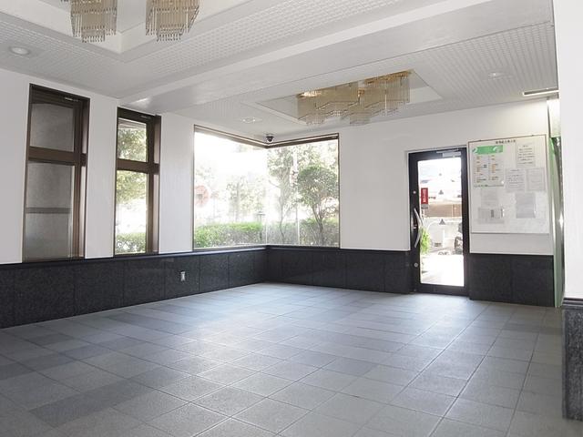 Local appearance photo. Entrance lobby