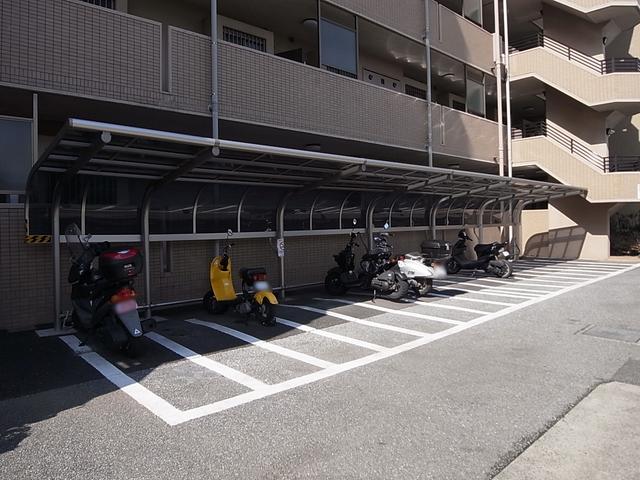 Local appearance photo. Bike shelter