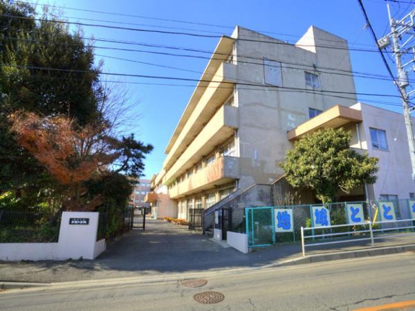 Primary school. 900m Funabashi Municipal Takane elementary school to elementary school