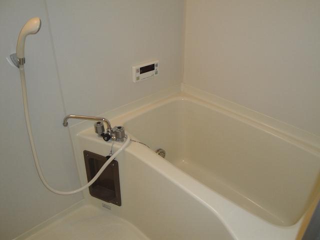 Bath. Photos will be the reference photograph of different room.