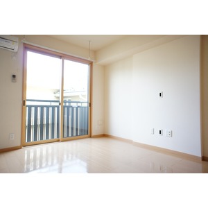 Living and room. Western style room 7.0 Pledge