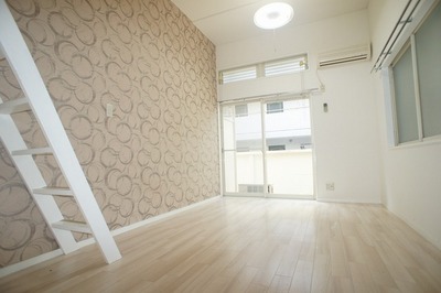 Living and room. illumination, You can live immediately in air-conditioned