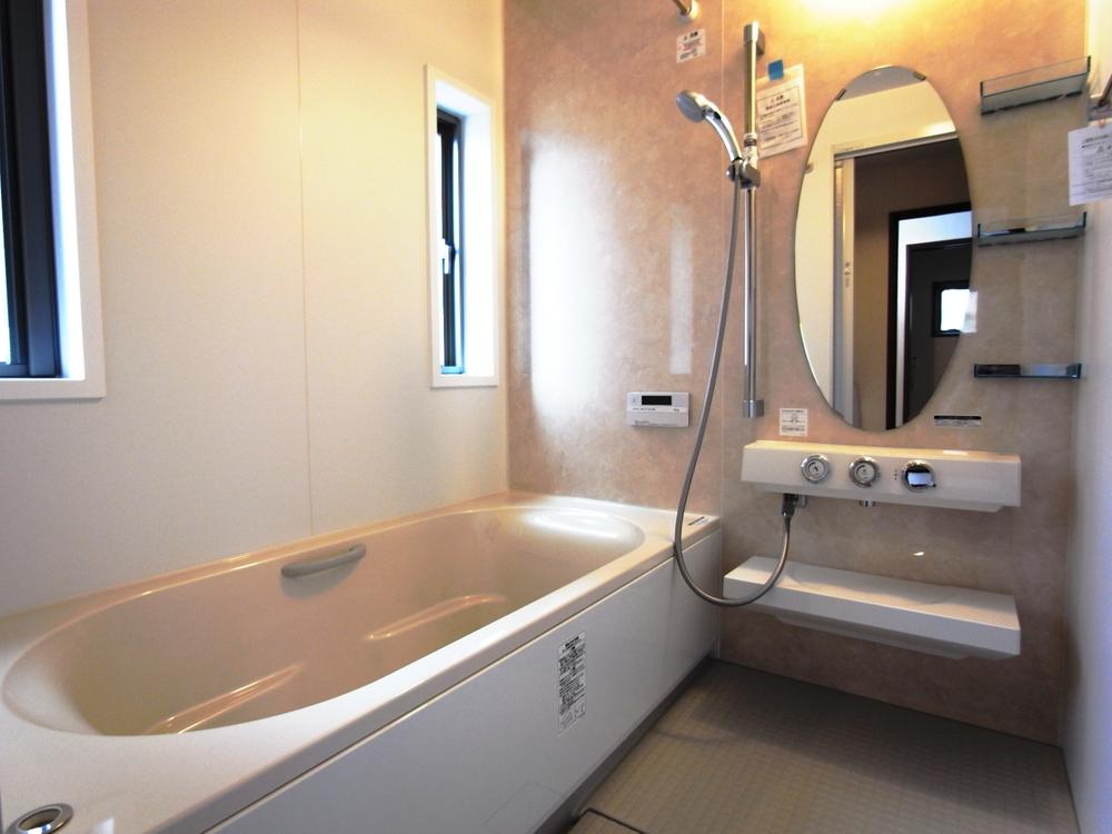 Building plan example (introspection photo). ◇ bathroom construction example photograph ◇