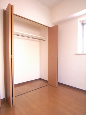 Receipt. Outerwear in the closet also hung down pat!