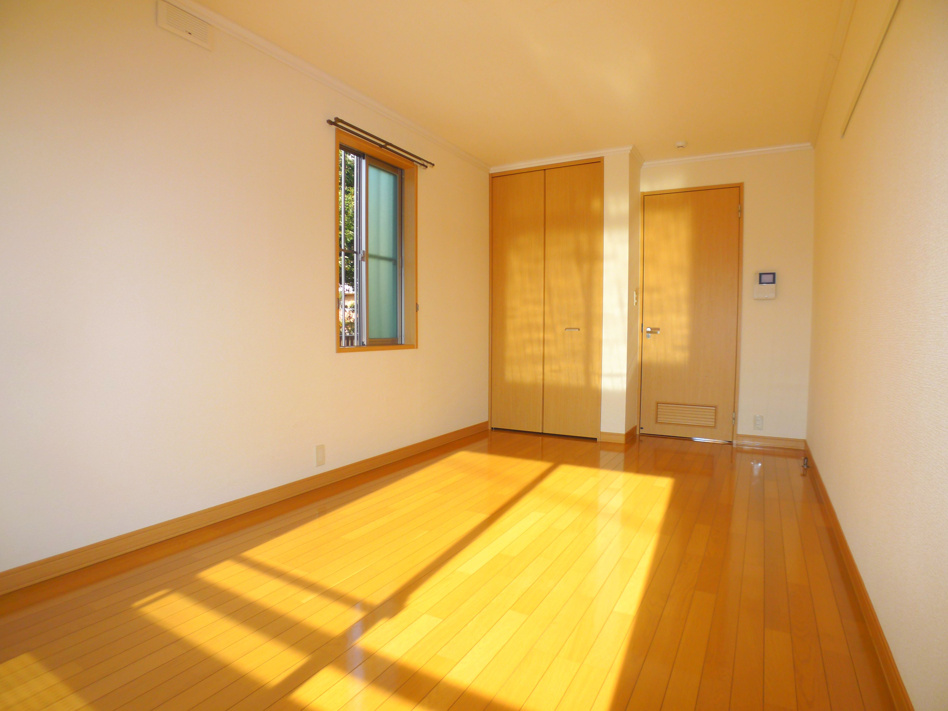 Living and room. All rooms angle is room