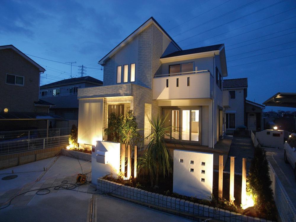 Building plan example (exterior photos). Building plan example building price 14 million yen, Building area 92.57 sq m