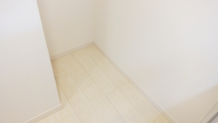 Kitchen. Refrigerator yard