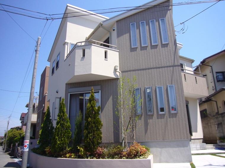Building plan example (exterior photos). Building plan example Building price 16.8 million yen, Building area 99 sq m