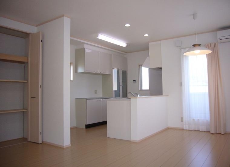 Other. Building plan example Building price 16.8 million yen, Building area 99 sq m