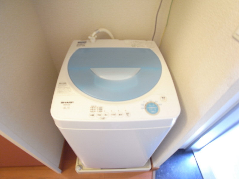 Other Equipment. Moving effortlessly because there is also a washing machine! 