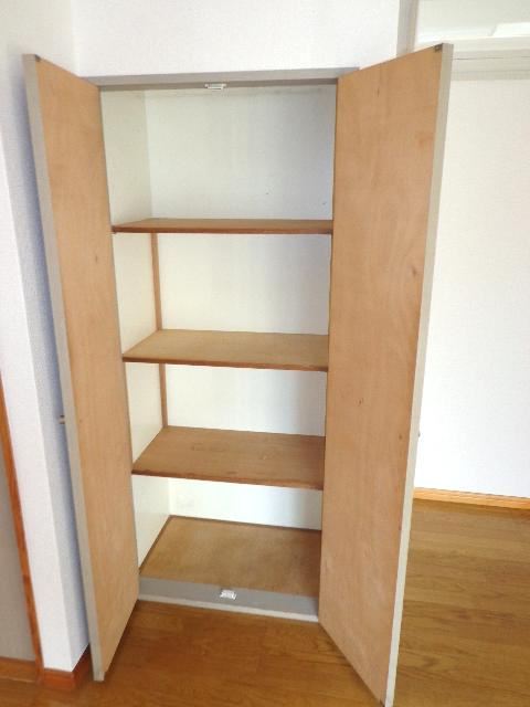 Receipt. Living is the storage.