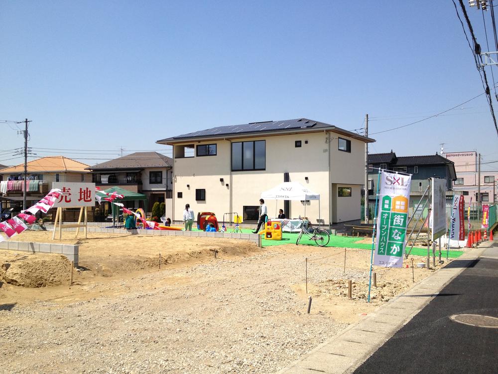 Local photos, including front road. Local (05 May 2014) Shooting