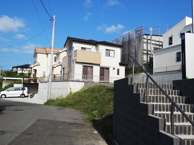 Local photos, including front road. Local (September 2013) Shooting