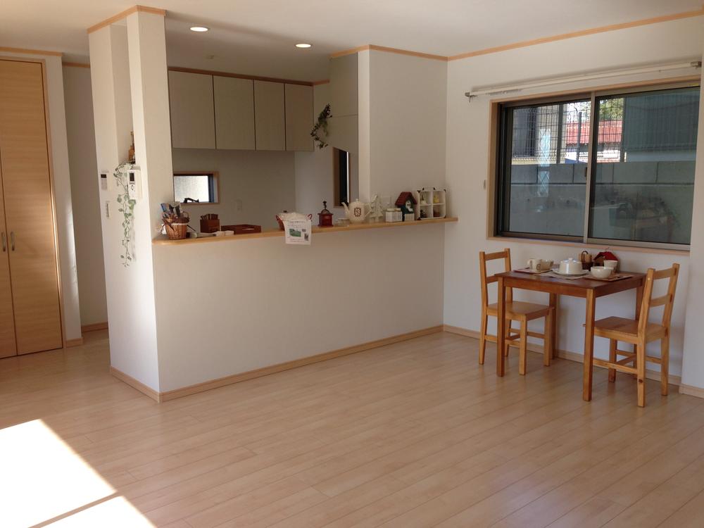 Building plan example (introspection photo). Building plan example (No. 1 place) building price 13.5 million yen, Building area 99..32 sq m