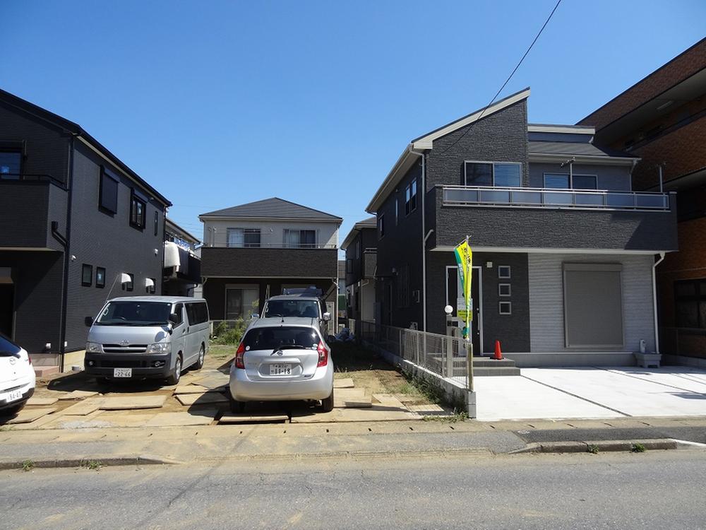 Local photos, including front road. Local (September 2013) Shooting