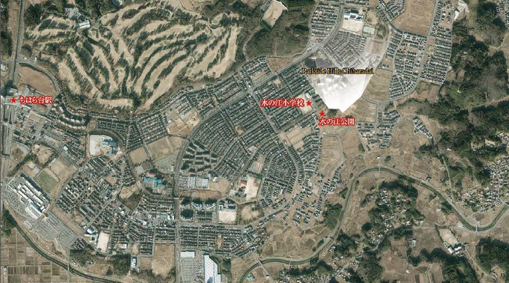 aerial photograph. New Town of UR city mechanism development that spread along the promenade and the main road that extends from the station. Large parks and shopping amusement facilities, Golf course also has adjacent.