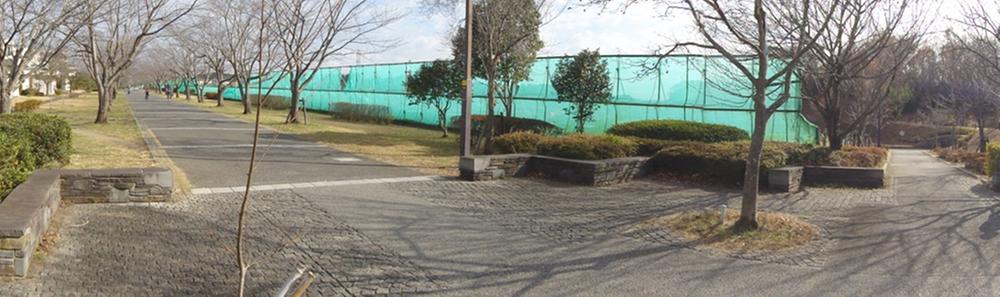 Local photos, including front road. Compartment of subdivisions north end, which spread on the boardwalk (December 26, currently in construction) 1 city block is in contact with both sides road of this promenade + 6m road, It is located a good scenery and sense of openness can be expected.