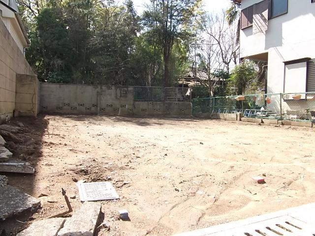 Local land photo. Local (March 2012) shooting