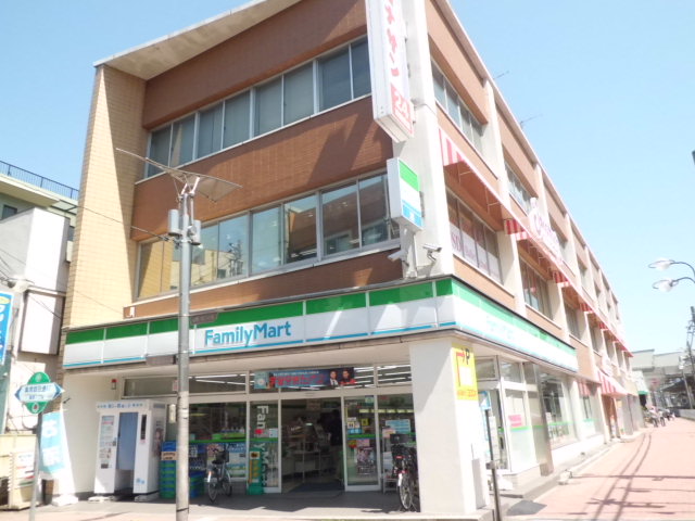 Convenience store. 91m to FamilyMart Ichikawamama store (convenience store)
