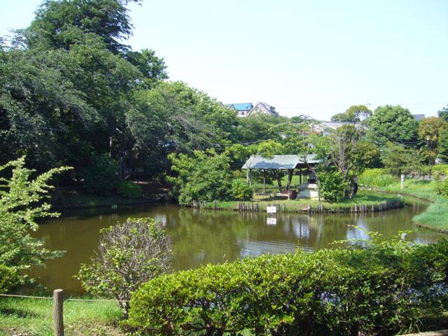 park. 80m to Benten Pond Park