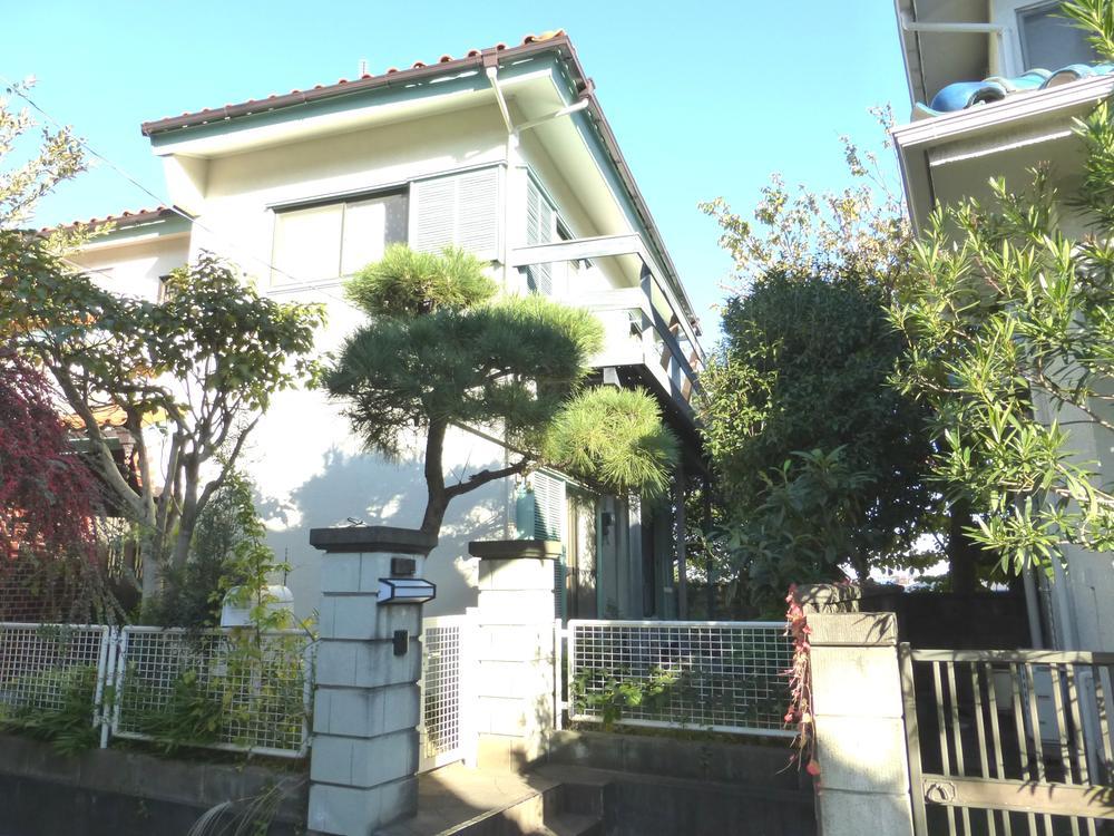 Local land photo. Local (11 May 2013) shooting Current Status: Furuya There (1981 June Built) land about 60 square meters ・ For day view good of the hill. 