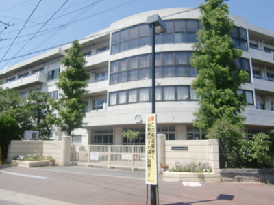 Junior high school. Myoden 645m until junior high school (junior high school)