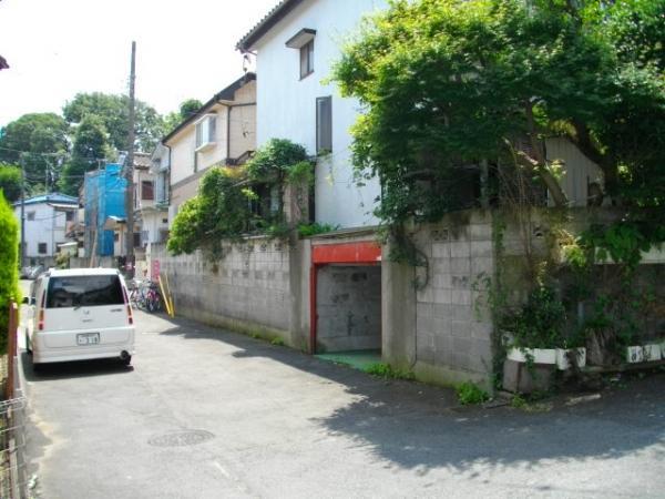 Local photos, including front road. Siemens to public roads of the front road about 5.1m