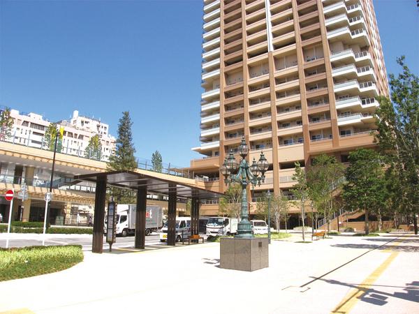 station. Sobu Line, Rapid stop station: "Ichikawa" 1340m Ichikawa Station to the station has commercial facilities to enrich. 