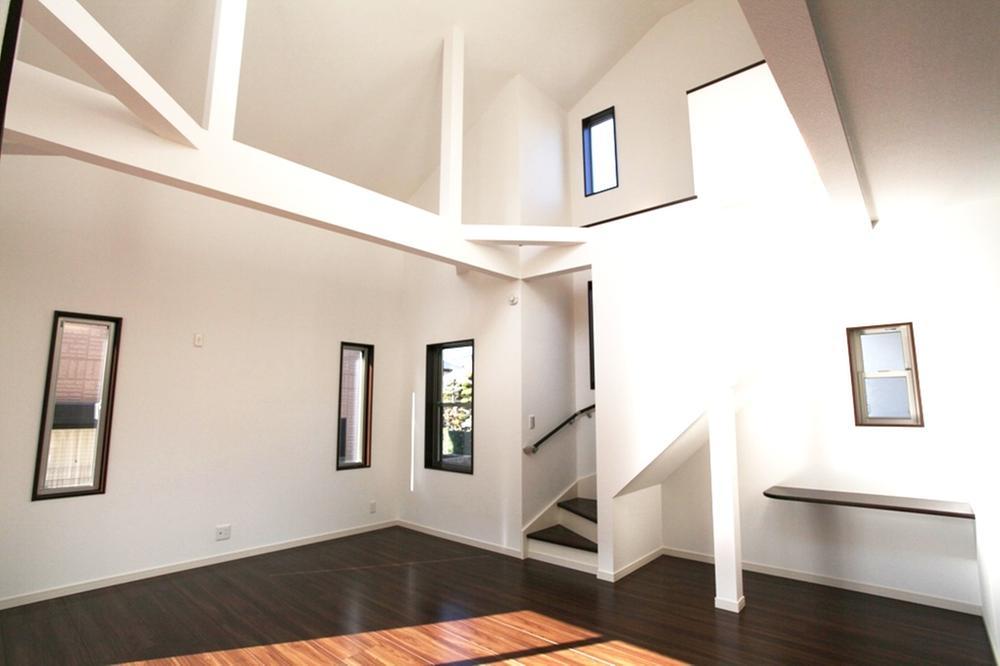 Building plan example (introspection photo). Bright sun will spread to the entire room. Family gather living. I'd love to, Please consult! Ground improvement costs to the plan example building price ・ It includes residential land outside the connection costs. Building plan example building price 17.1 million yen building area 99.18m2