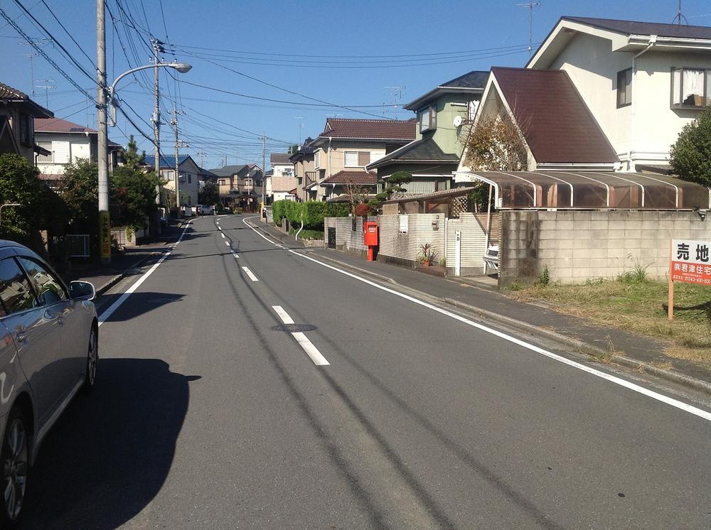 Local photos, including front road. Local (11 May 2013) Shooting