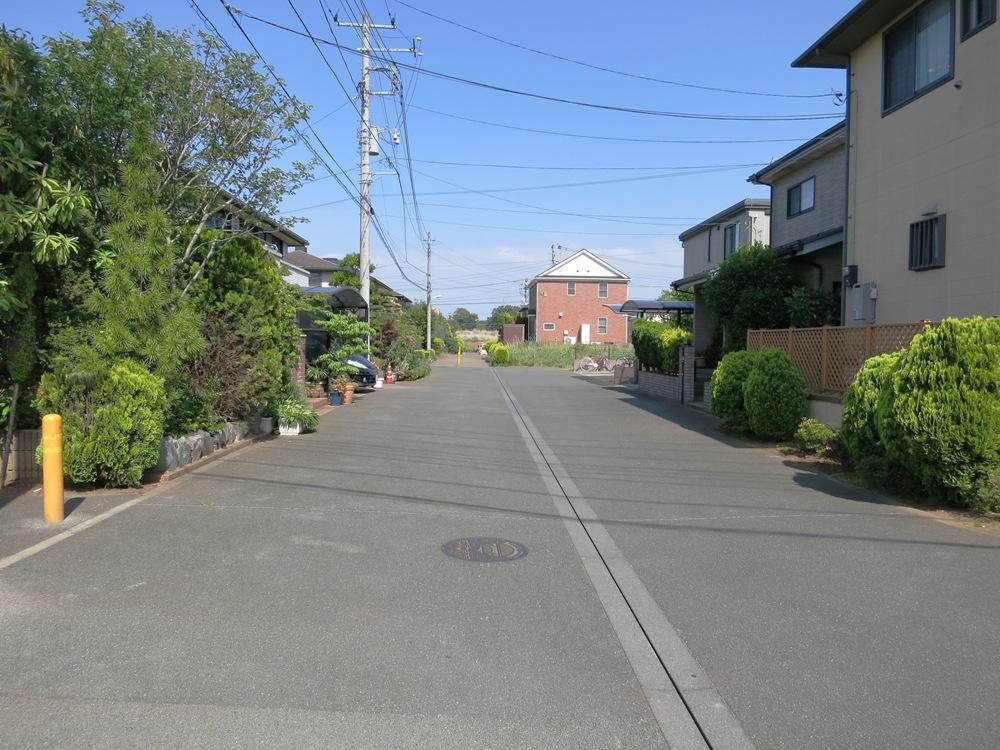 Other local. Front 8m road