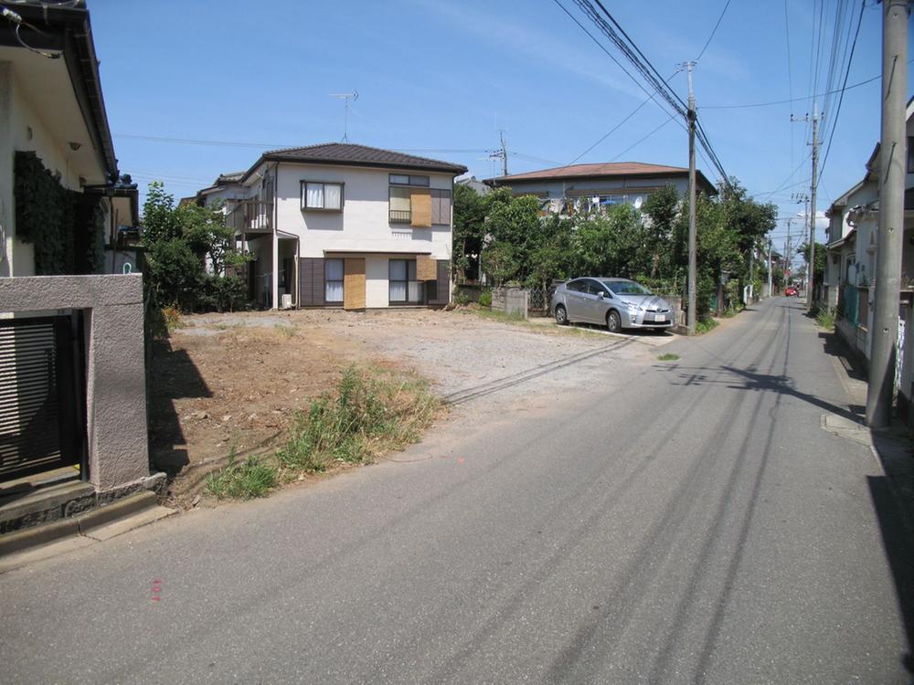 Local photos, including front road. Local (August 2013) Shooting