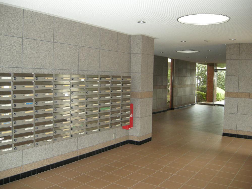 Entrance. Entrance hall