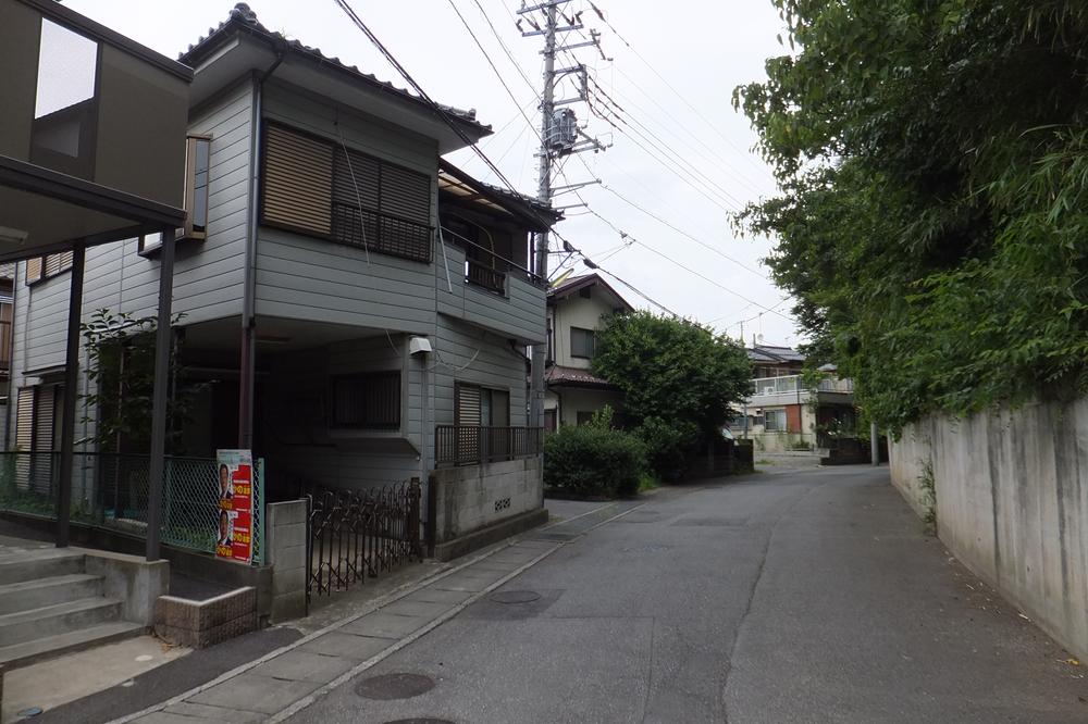 Local photos, including front road. Local (July 2013) Shooting