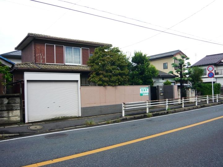 Local photos, including front road. Local (August 2013) Shooting