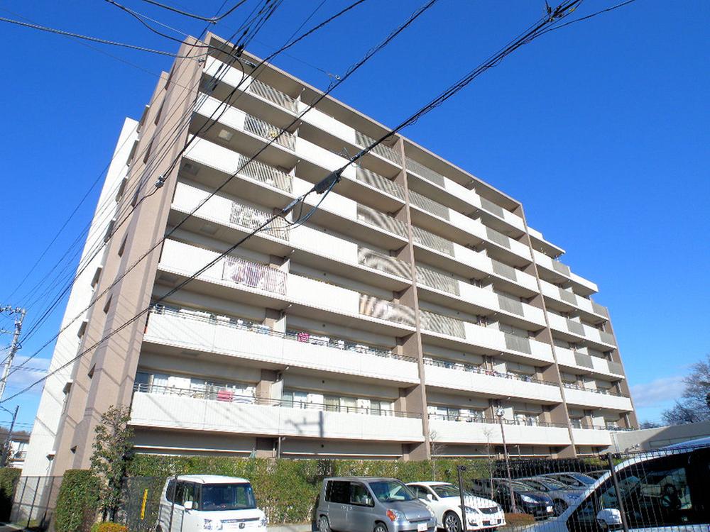 Local appearance photo. Shooting from the south parking lot side of the apartment (12 May 2013) Shooting