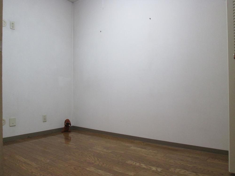 Non-living room