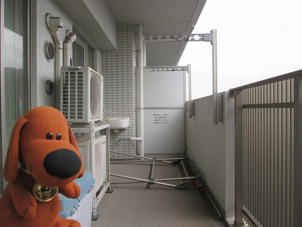 Balcony. Spacious balcony