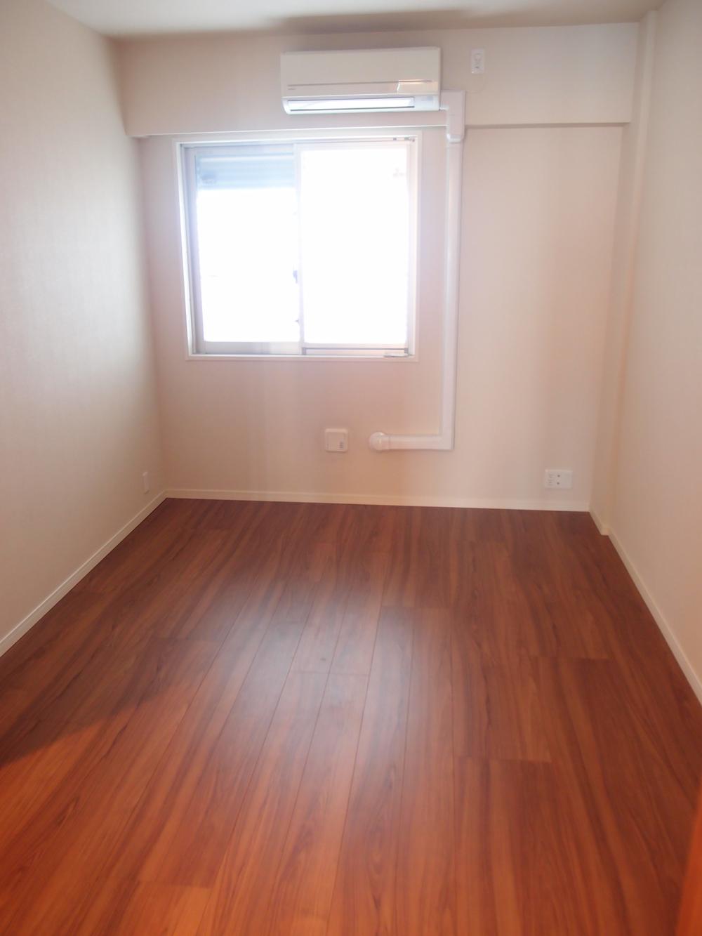 Non-living room. Western-style 7.0 tatami