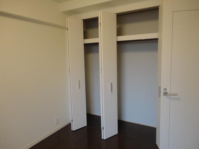 Receipt. ◆ Closet and plenty between hotels 1.5