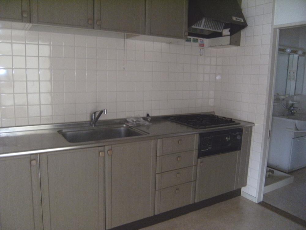 Kitchen. Indoor (September 2013) Shooting