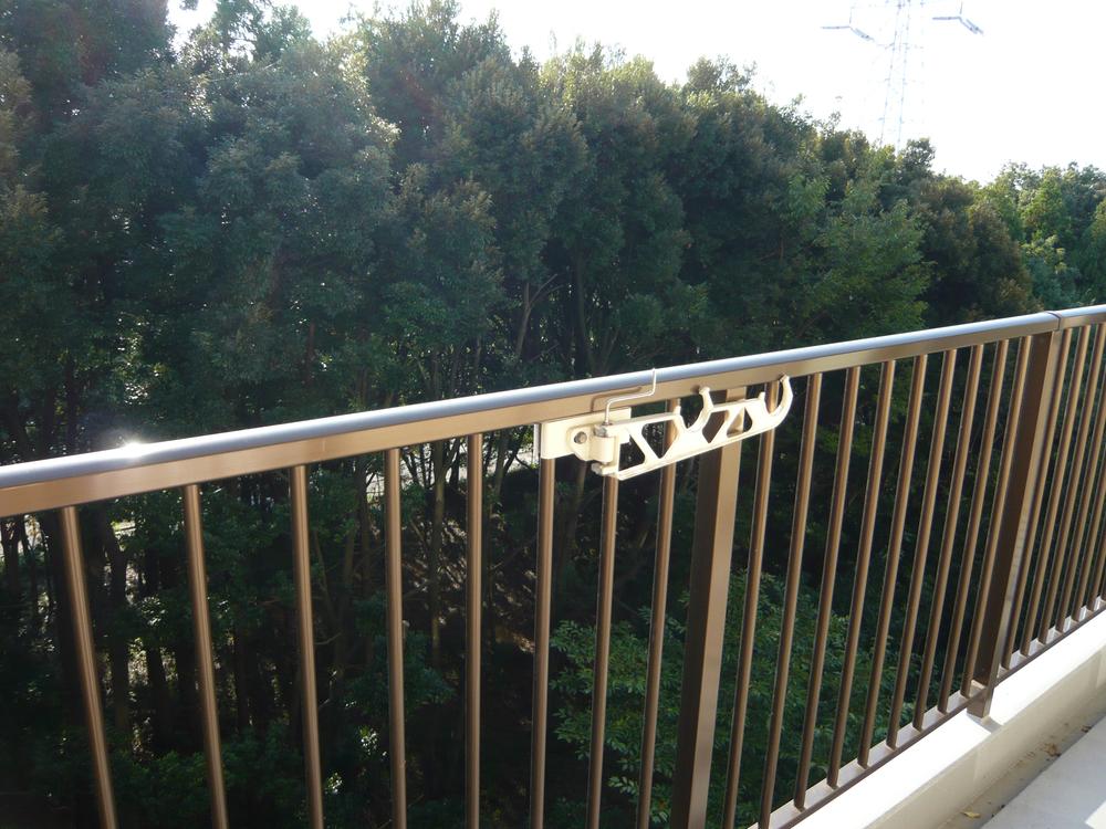 View photos from the dwelling unit. View from local (September 2013) Shooting