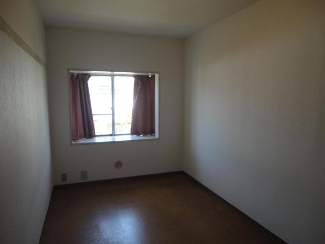 Non-living room. ◆ It is the second floor of the Western-style.